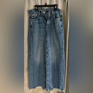 American Eagle “Real Good” jeans. Size 2 Regular length.